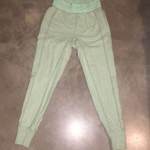 Lululemon • Joggers